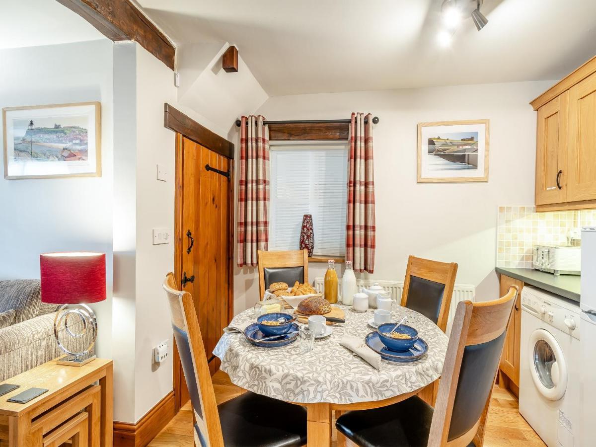 Nans Cottage - Uk43350 Whitby Exterior foto